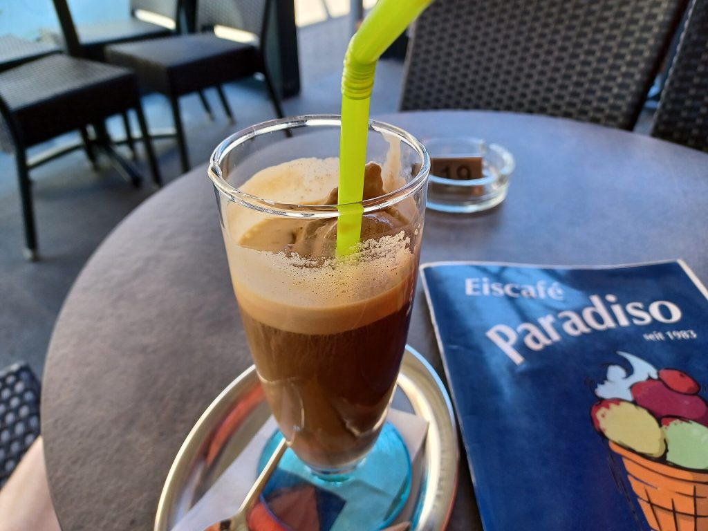Iced coffee (Eiskaffee)